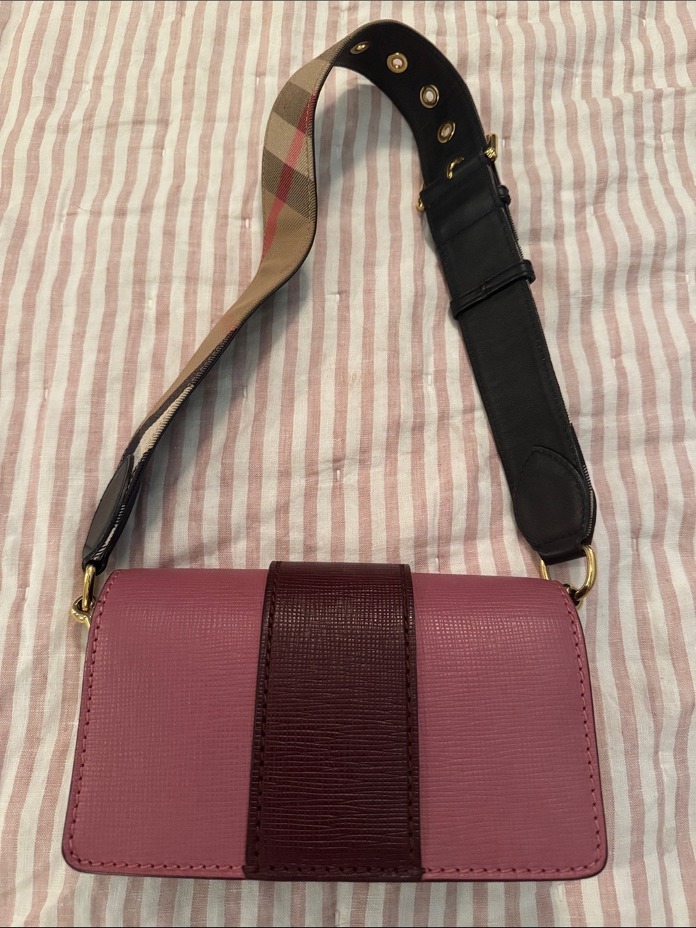 Burberry Small Medley Buckle Bag - Picture 4 of 11